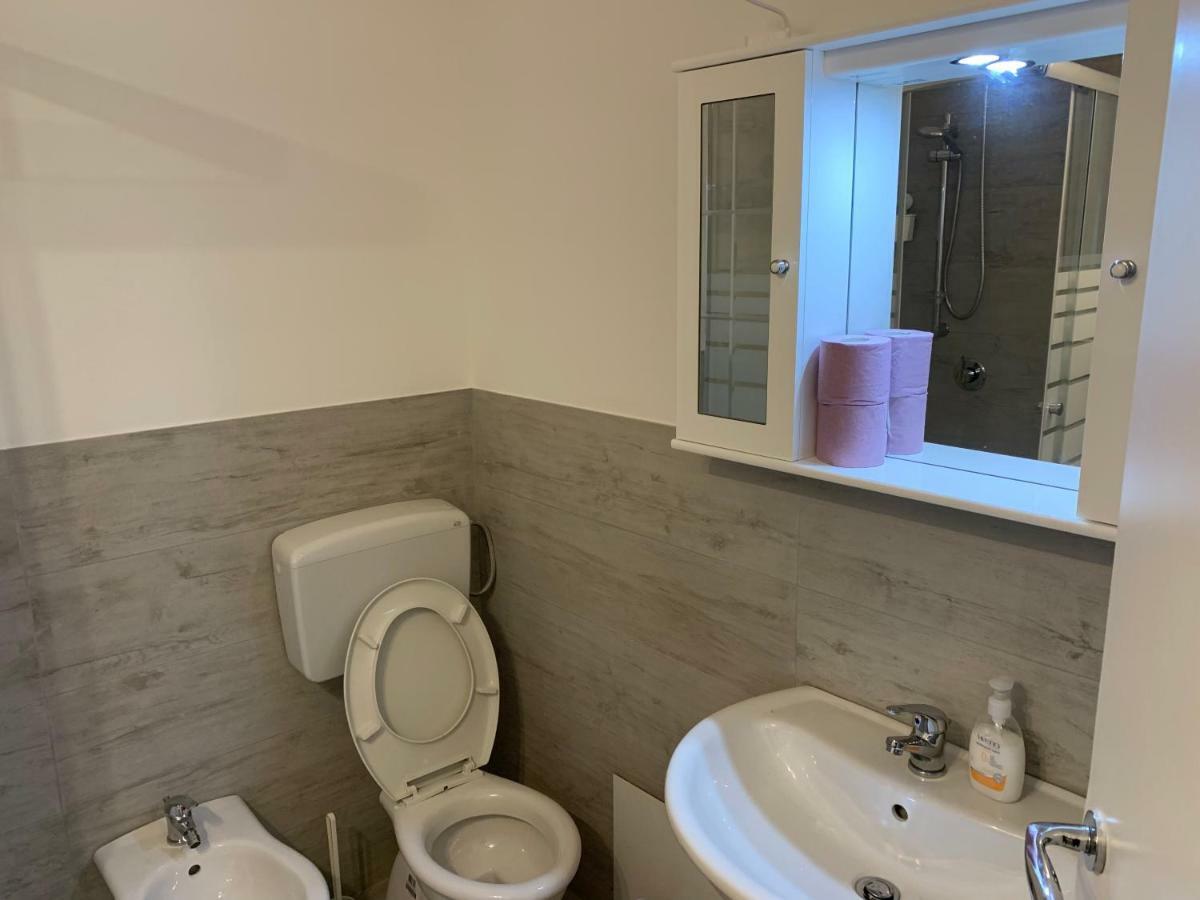 Deni'S Apartments Per 4 시라쿠사 외부 사진
