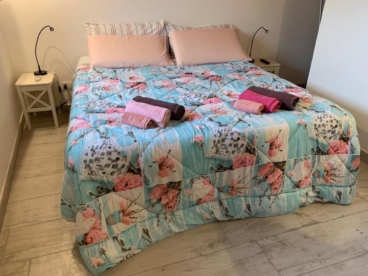 Deni'S Apartments Per 4 시라쿠사 외부 사진