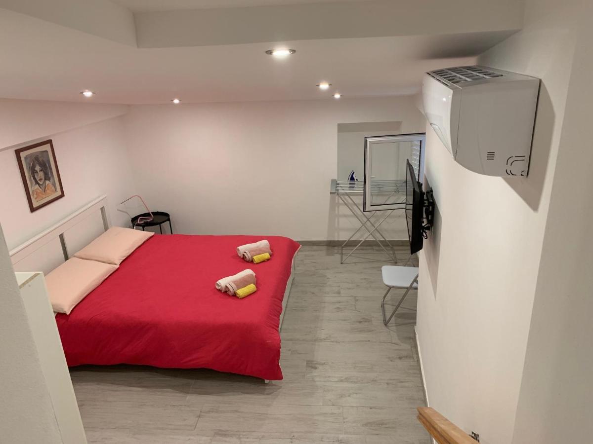 Deni'S Apartments Per 4 시라쿠사 외부 사진